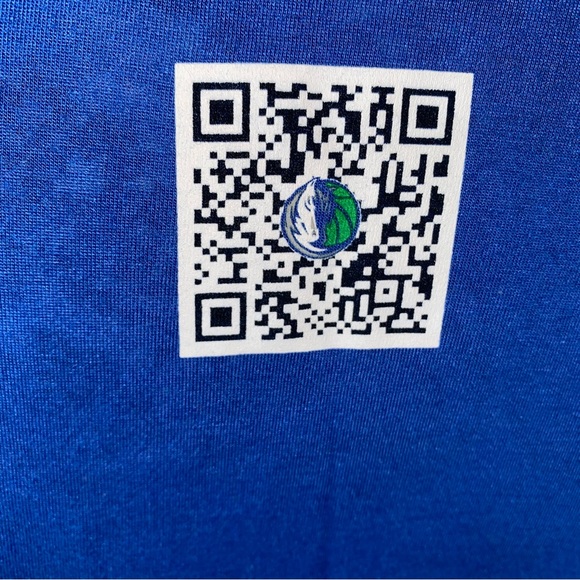 Dallas Mavericks Size XL Blue 2022 City Edition Retroplex Short Sleeve Shirt - Picture 4 of 14